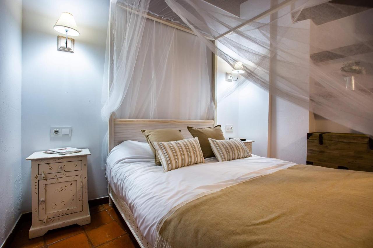 Apartamentos Puente De La Juderia Hervás Exteriör bild