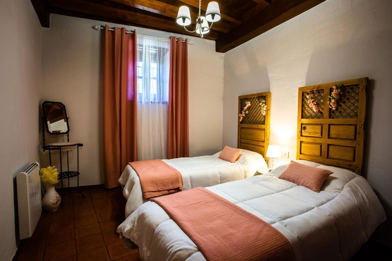 Apartamentos Puente De La Juderia Hervás Exteriör bild