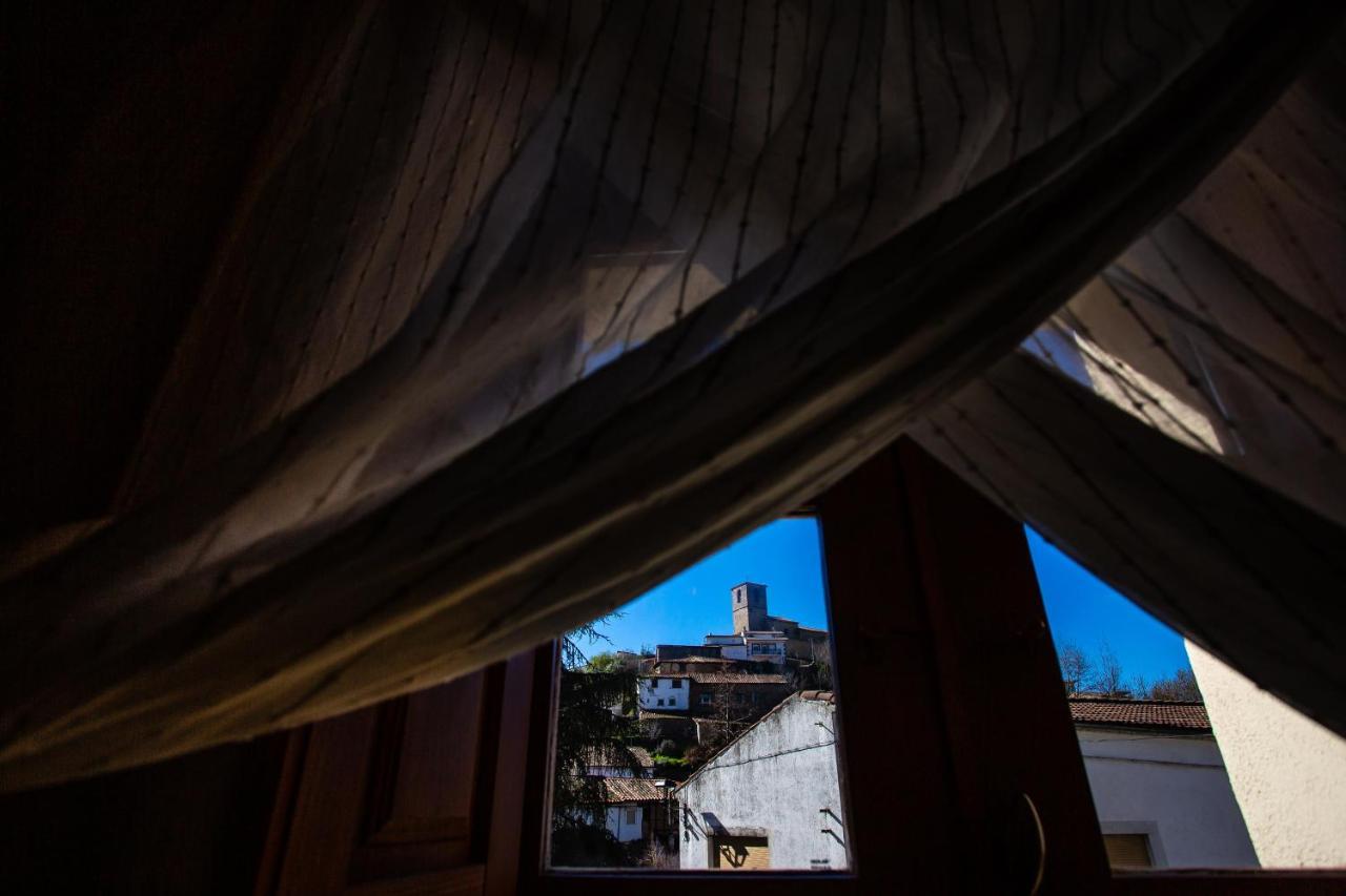Apartamentos Puente De La Juderia Hervás Exteriör bild